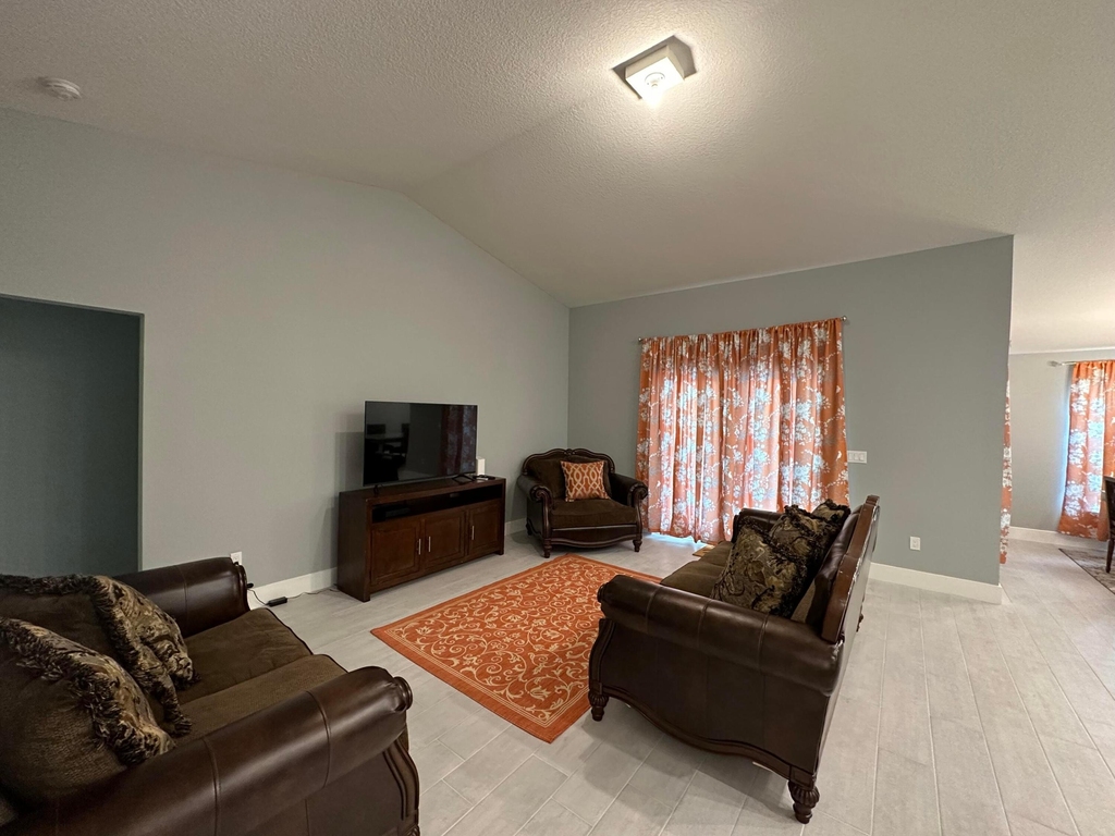 18063 Murcott Boulevard - Photo 11