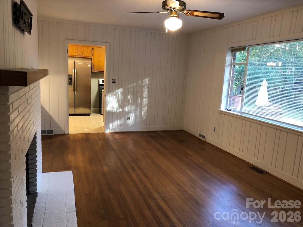 2214 Jeff Street - Photo 5