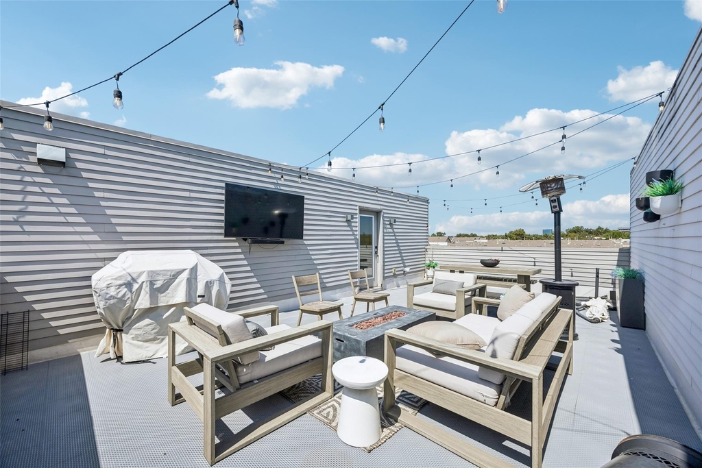 1865 Summit Avenue - Photo 24