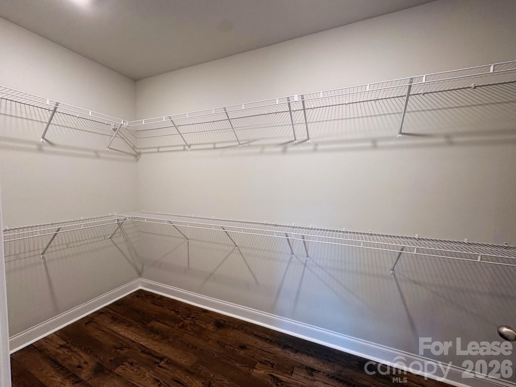 1038 Mapletree Lane - Photo 11