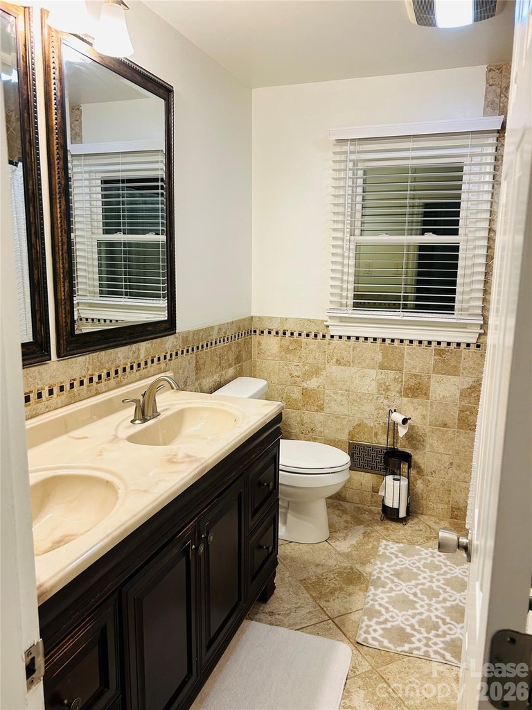 5344 Coburg Avenue - Photo 5