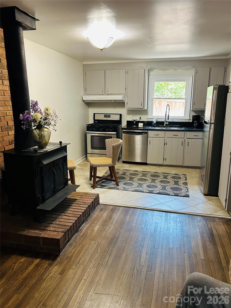 5344 Coburg Avenue - Photo 3