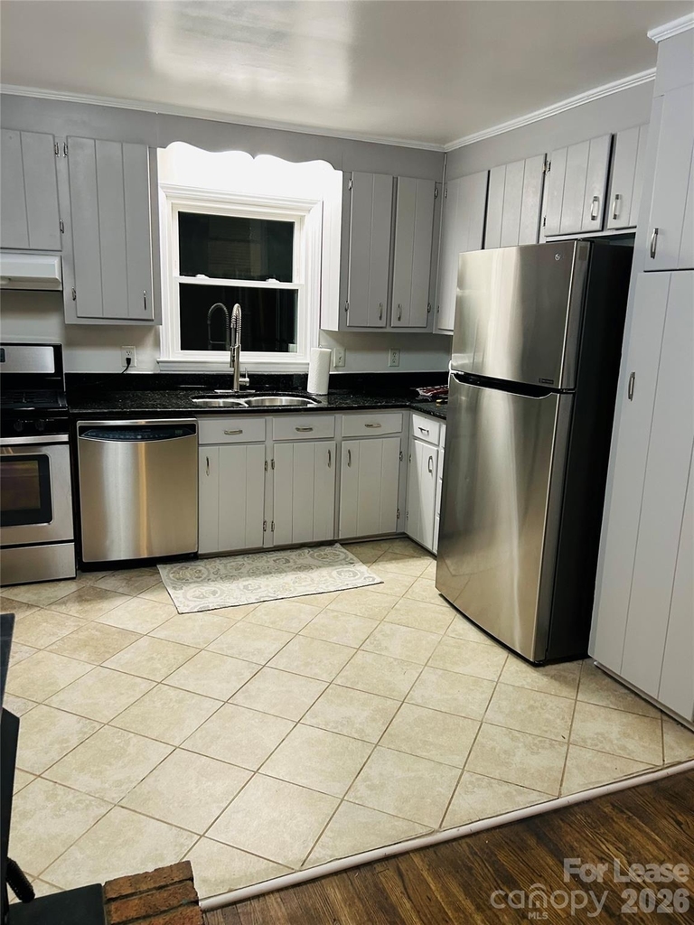 5344 Coburg Avenue - Photo 4