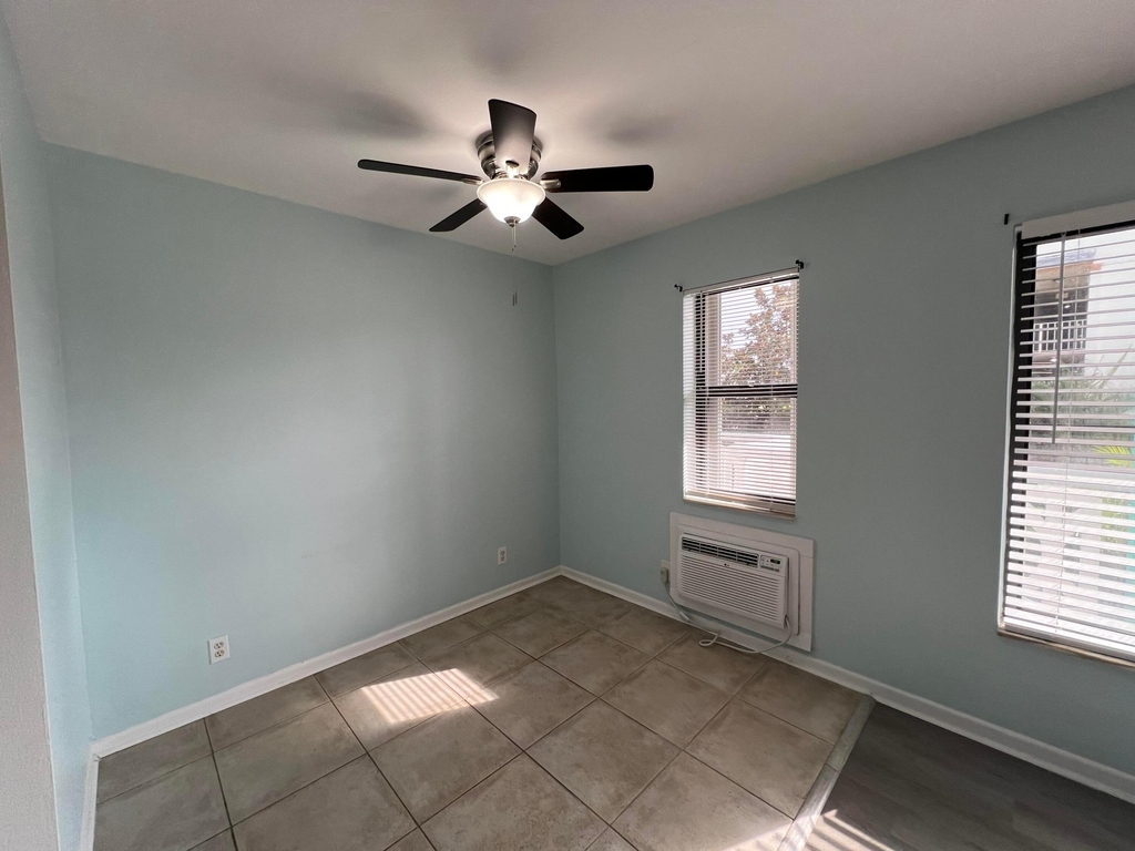 131 Shore Court - Photo 6