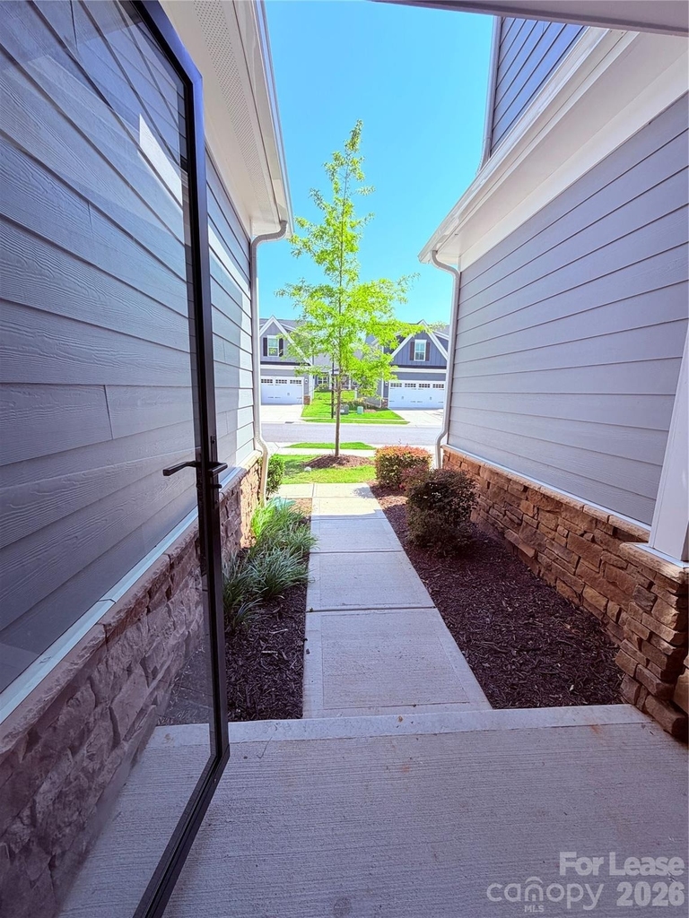 6273 Ashton Park Drive - Photo 2
