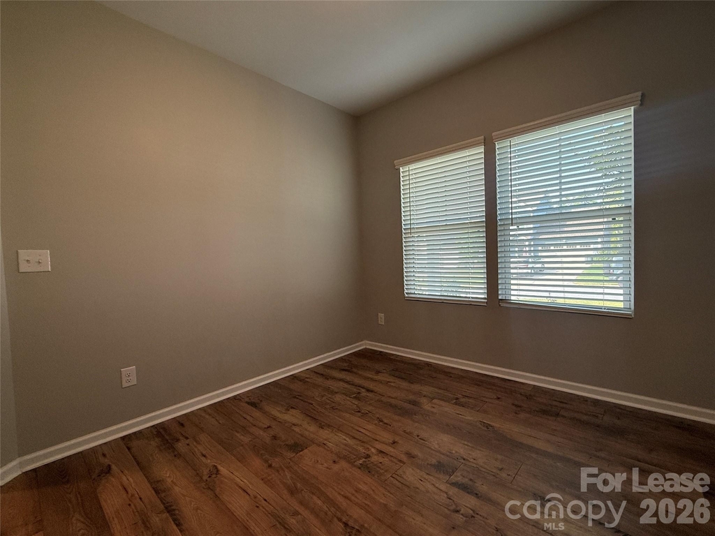 201 Old Harbor Drive - Photo 5