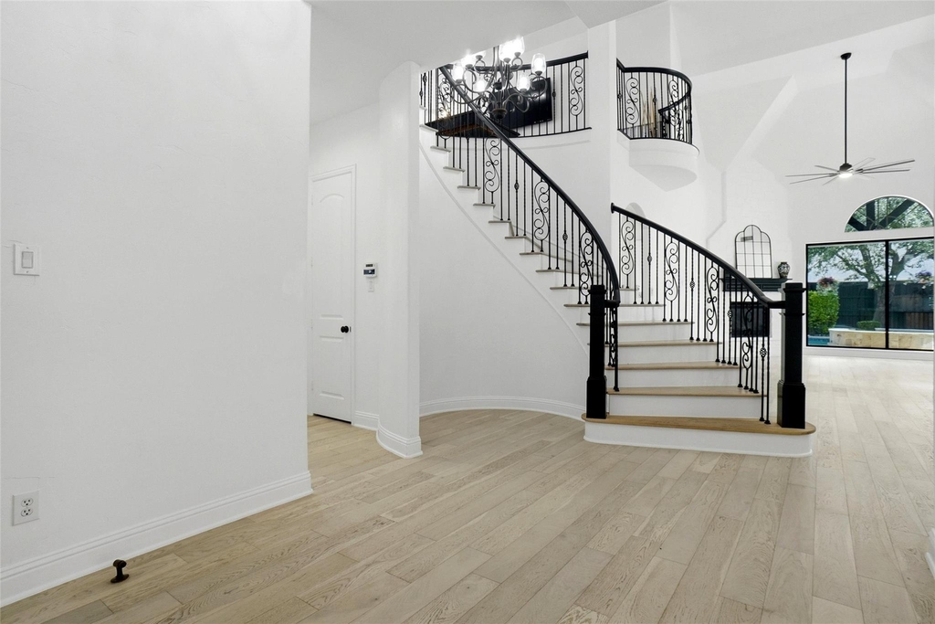 2414 Trophy Club Drive - Photo 6