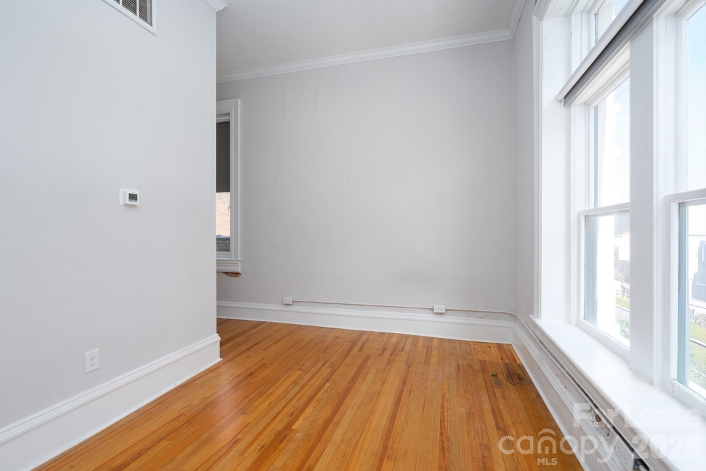 52 Union Street S - Photo 11