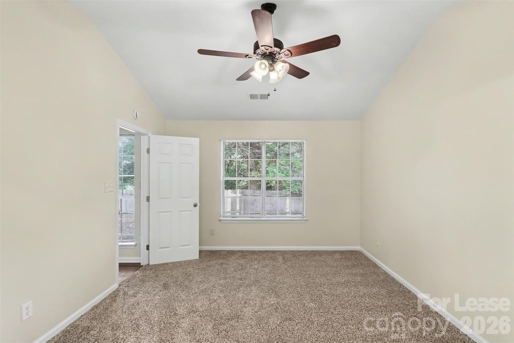 3107 Scotch Moss Court - Photo 10