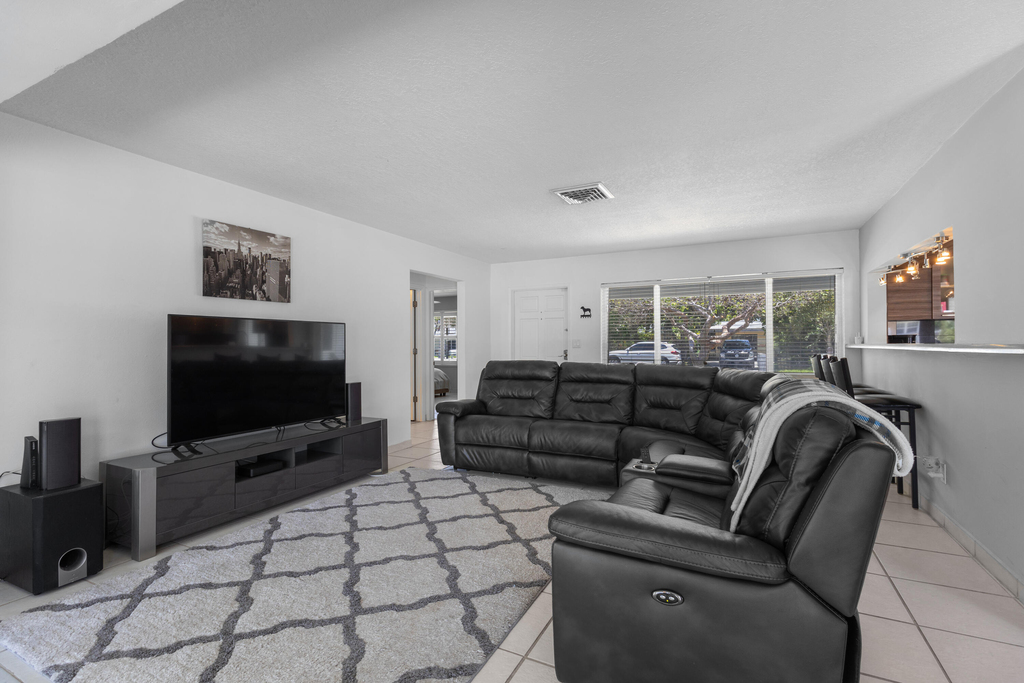 2333 Se 11th Street - Photo 4