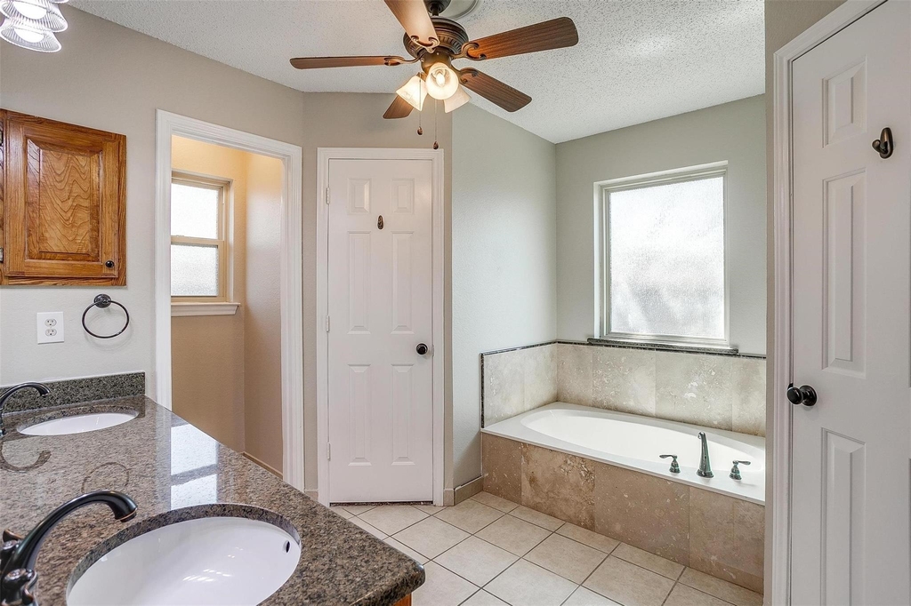 837 Nw Park Meadow Lane - Photo 12
