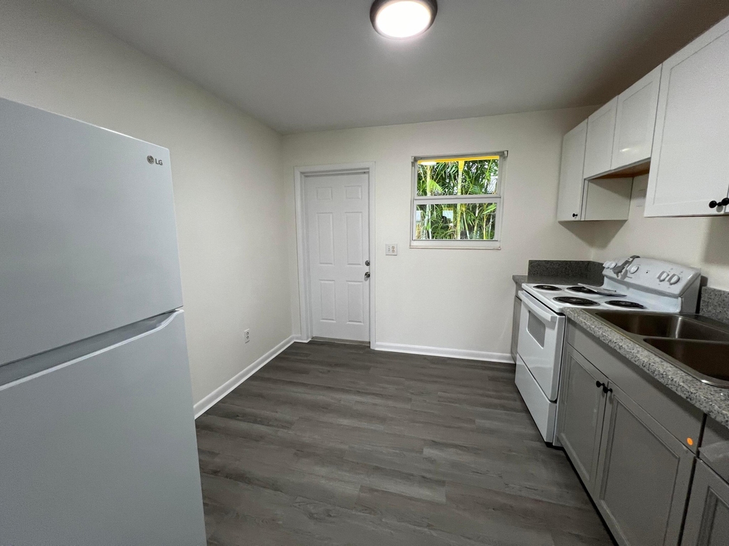 1855 Dillone Lane - Photo 5