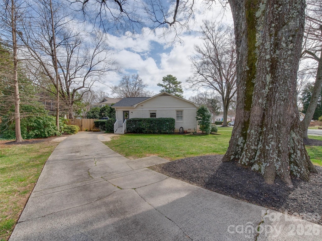 3221 Sunset Drive - Photo 46