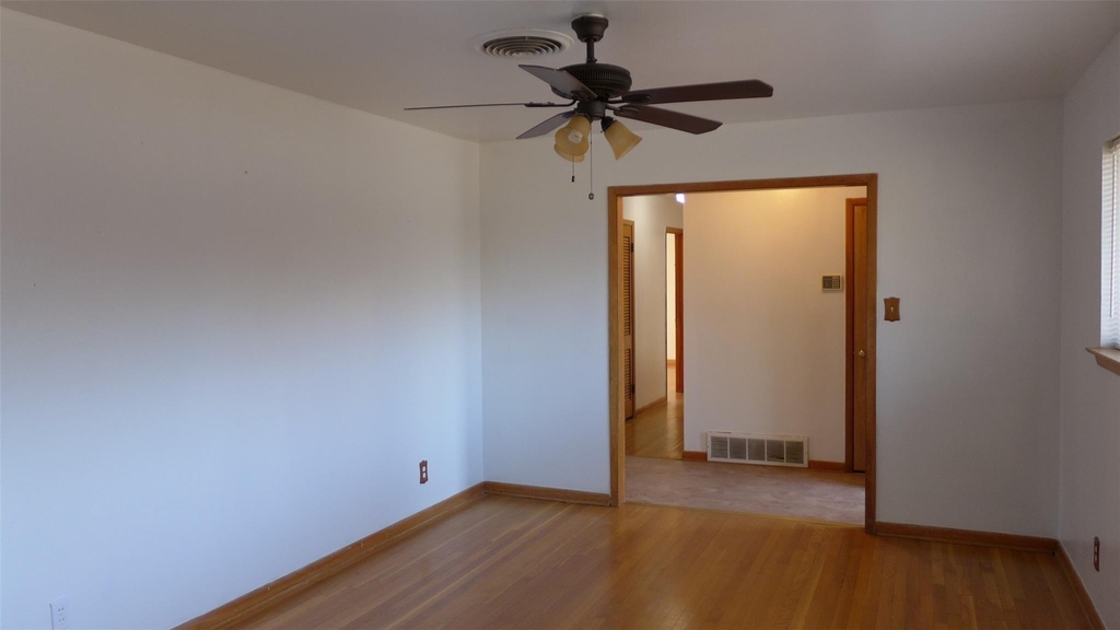 4208 Mccomas Road - Photo 8