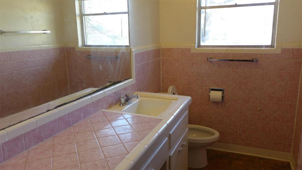 4208 Mccomas Road - Photo 5