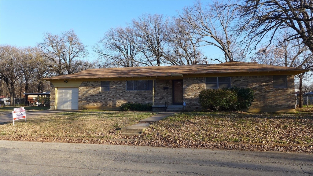 4208 Mccomas Road - Photo 9