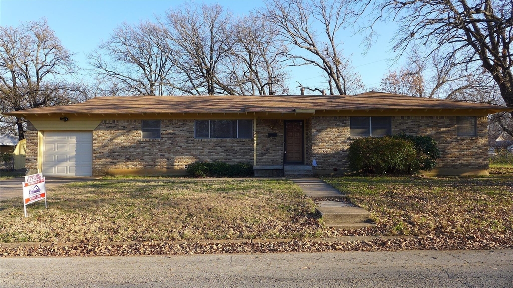 4208 Mccomas Road - Photo 0