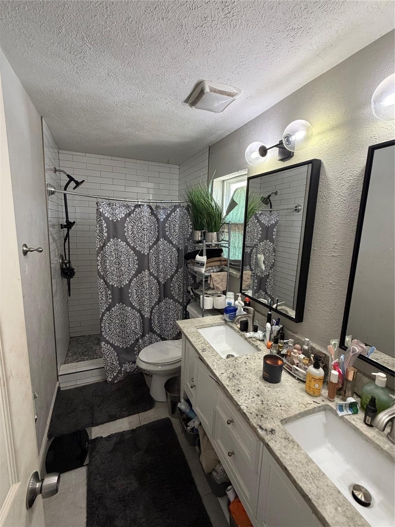 8044 Woodhue Circle - Photo 7