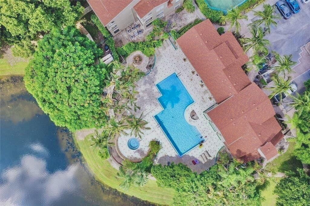 1760 Palm Cove Boulevard - Photo 2