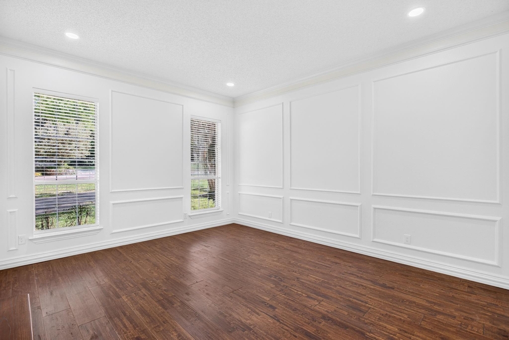 3403 Crossgate Circle S - Photo 2