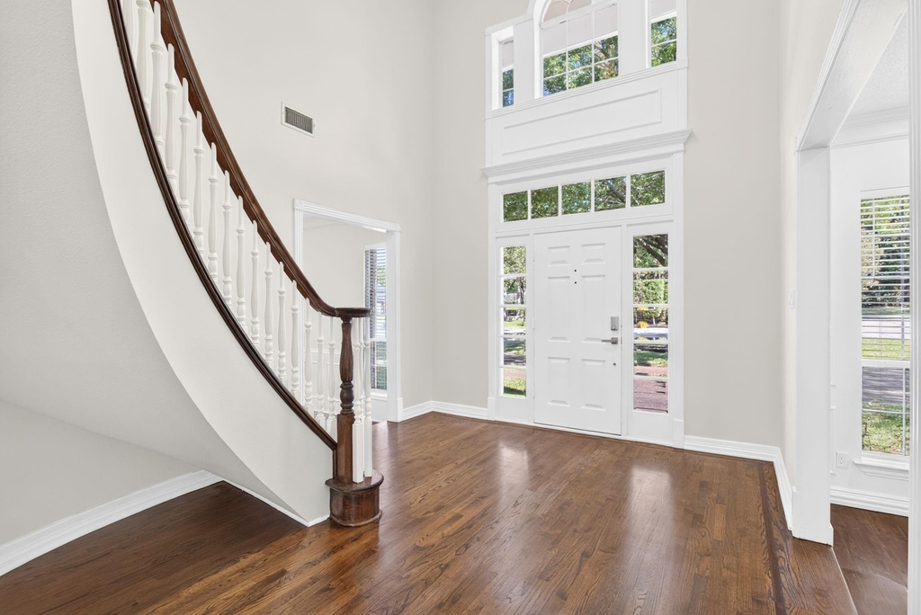 3403 Crossgate Circle S - Photo 1