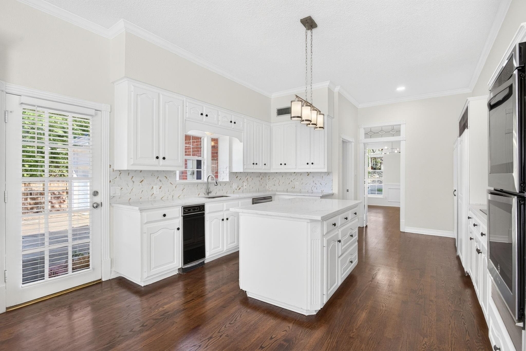 3403 Crossgate Circle S - Photo 6