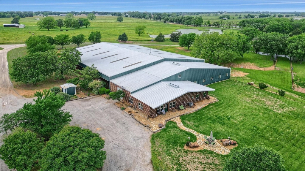 10898 Friendship Road - Photo 5