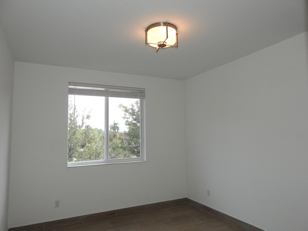 1550 Ne 34th Court - Photo 7