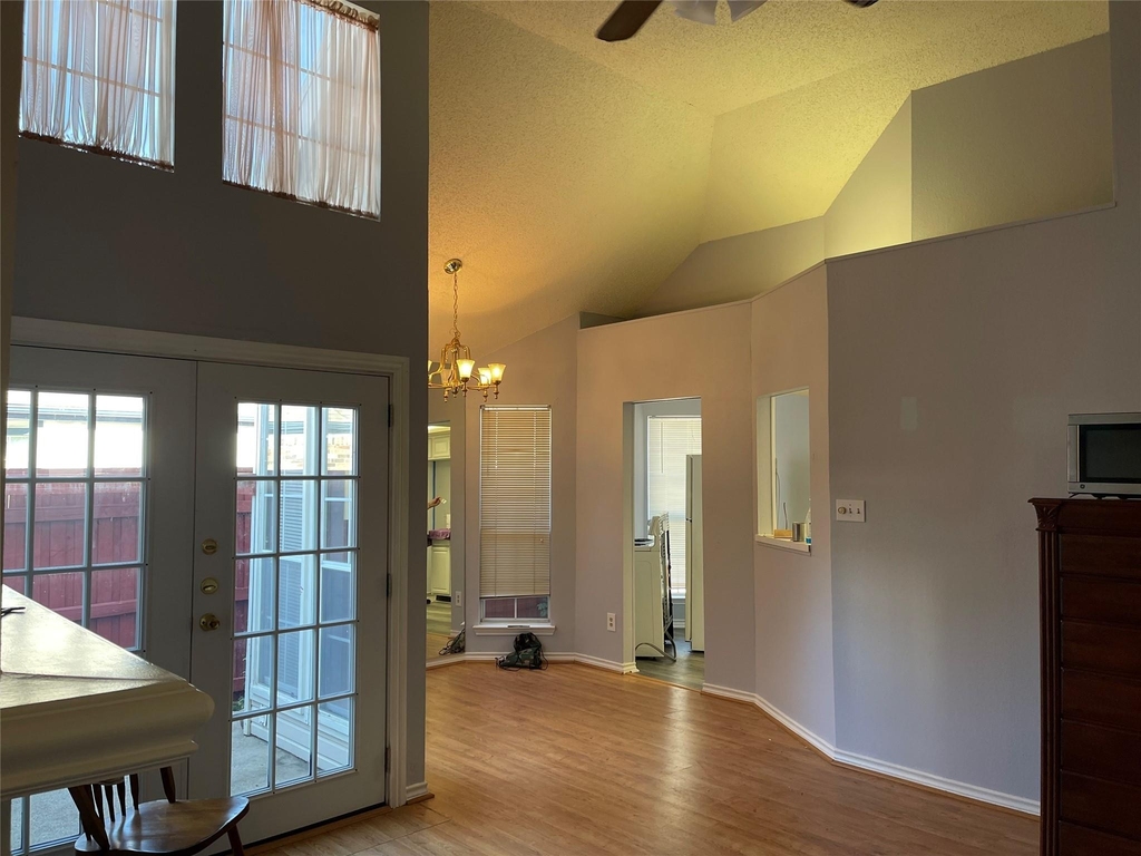 3149 Royal Lane - Photo 11