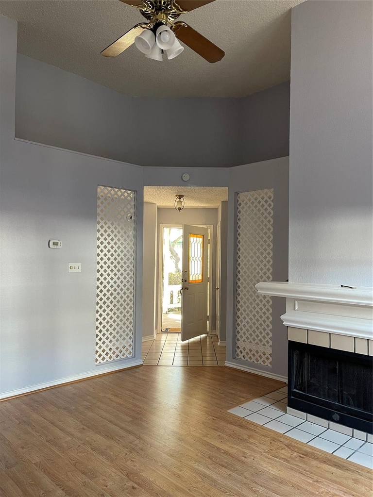 3149 Royal Lane - Photo 3