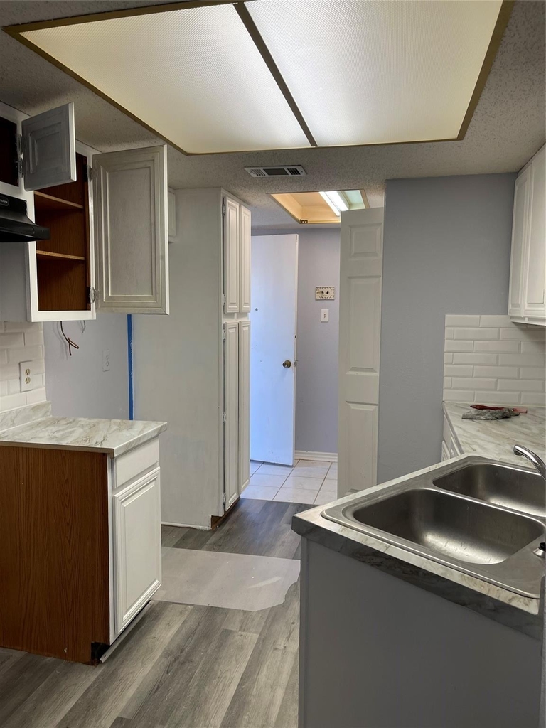3149 Royal Lane - Photo 12