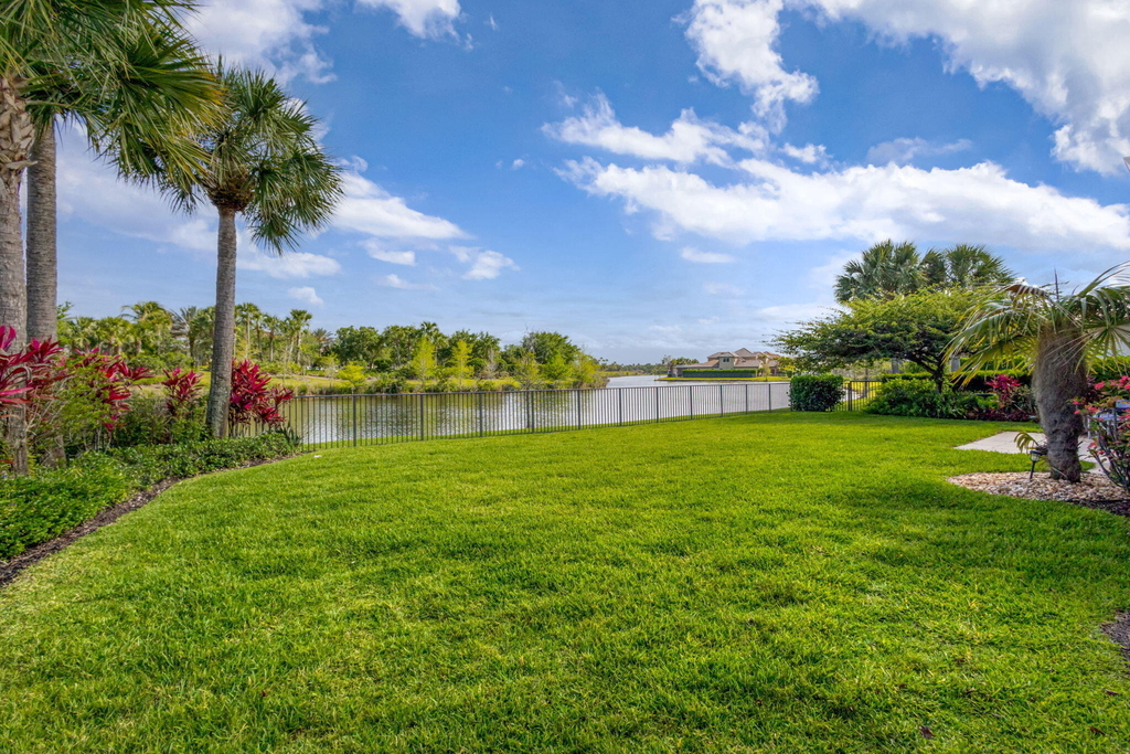 532 Sonoma Isles Circle - Photo 4