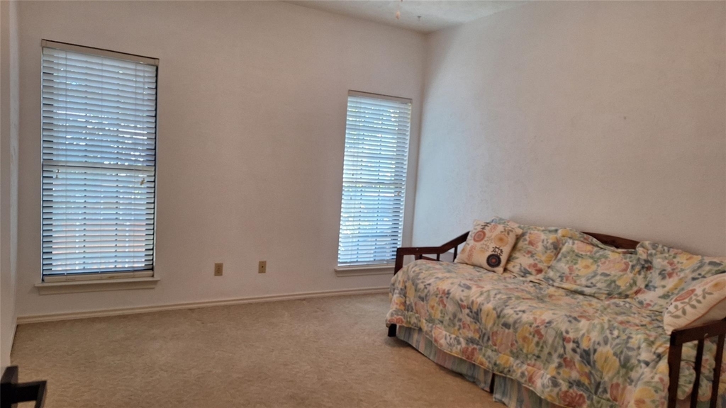 2022 Brookside Drive - Photo 12