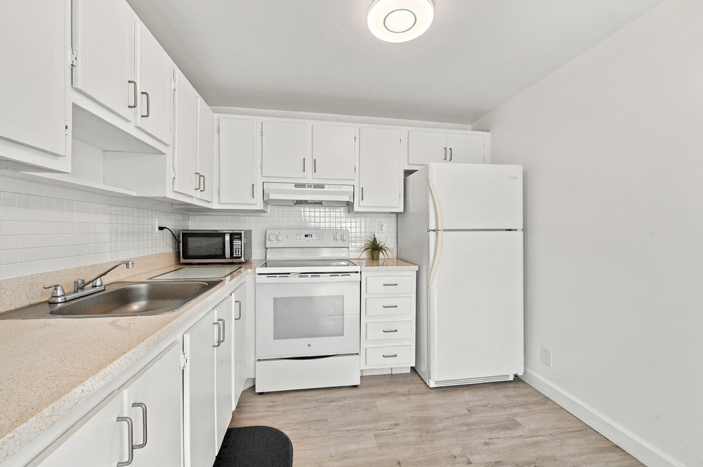809 Flanders Q - Photo 12