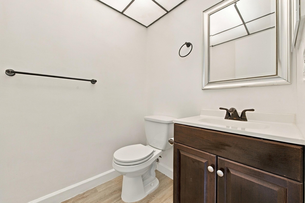 809 Flanders Q - Photo 15