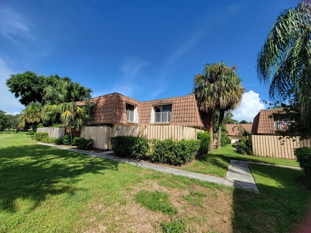 588 Green Springs Place - Photo 0