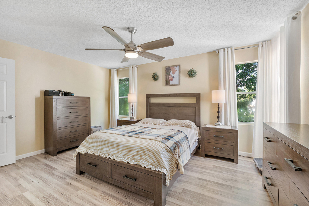 10961 Nw 12th Drive - Photo 18