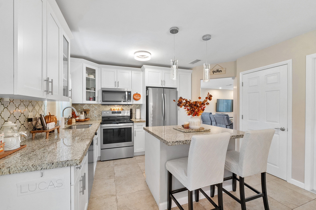 10961 Nw 12th Drive - Photo 11