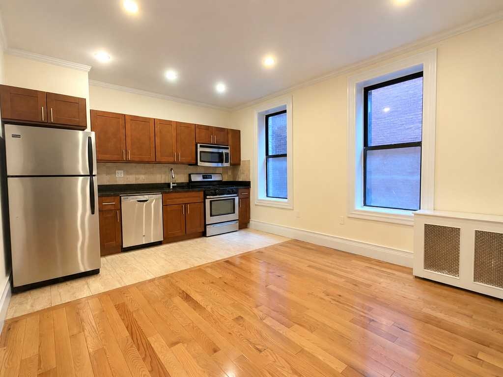 West 152nd Street - Photo 0