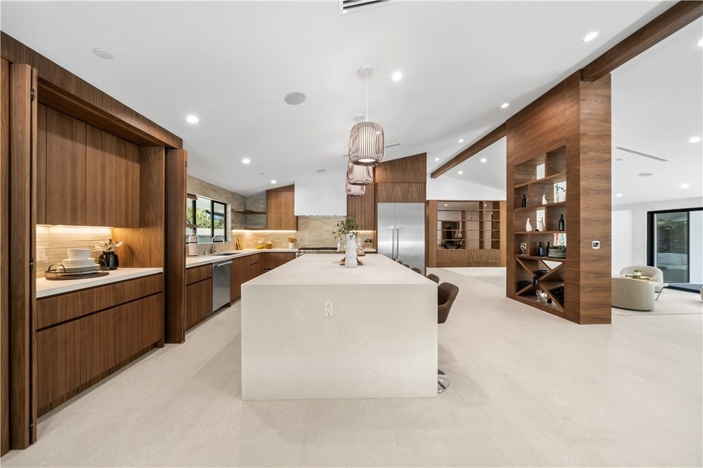 16105 Clear Oak Drive - Photo 9