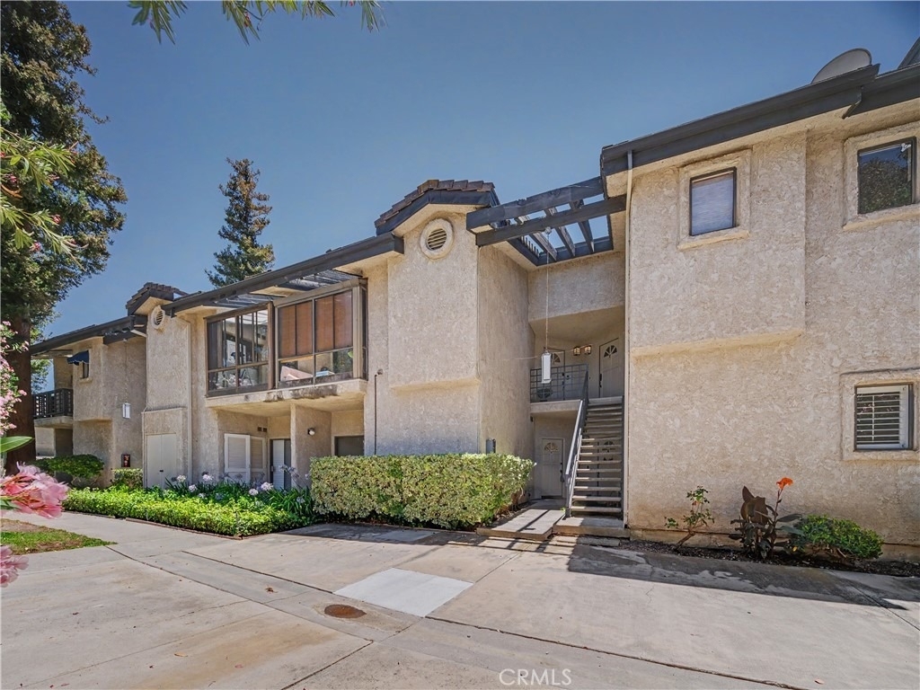 5738 Skyview Way - Photo 1