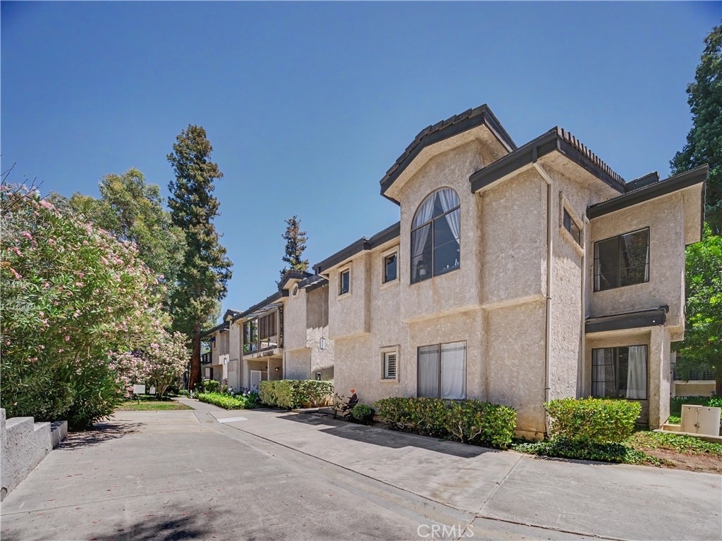 5738 Skyview Way - Photo 24