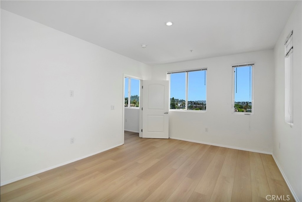 124 W Colorado - Photo 15
