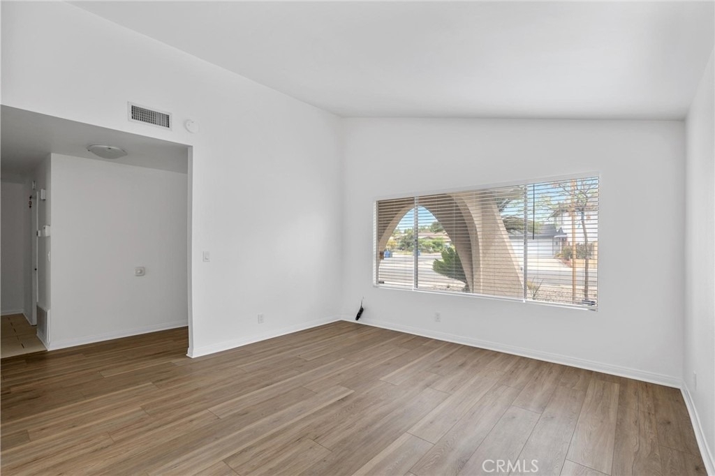 5292 Bransford Drive - Photo 4