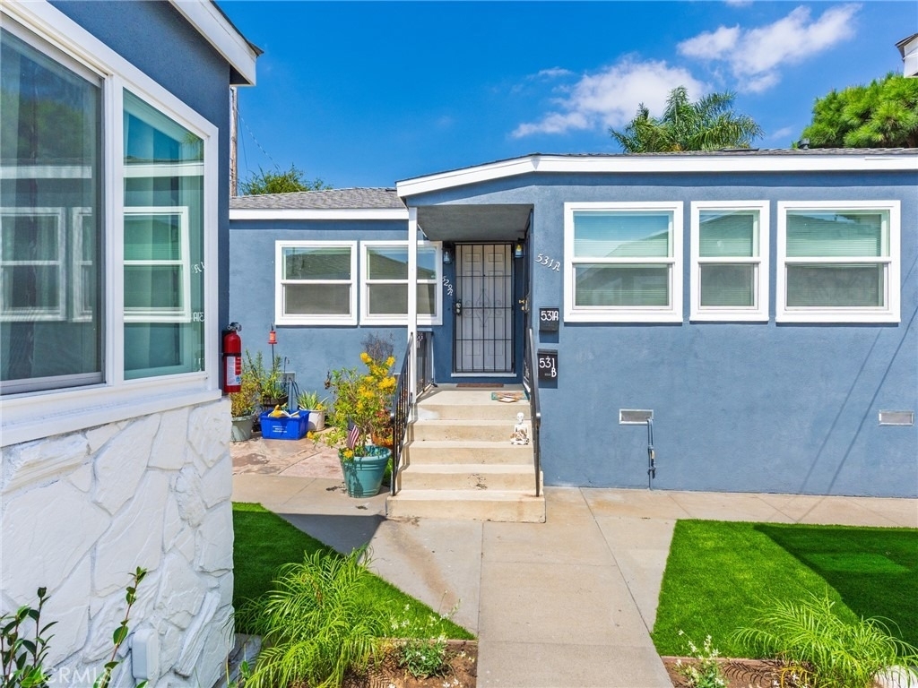 529 E Walnut Avenue - Photo 1
