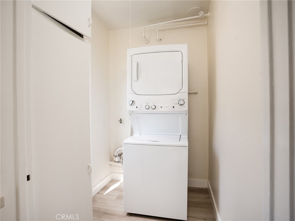 529 E Walnut Avenue - Photo 26