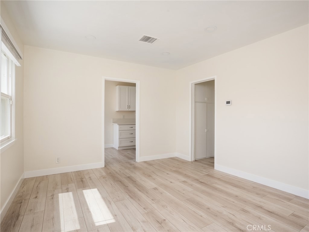 529 E Walnut Avenue - Photo 22