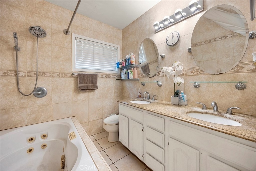 8049 Coral Bell Way - Photo 19