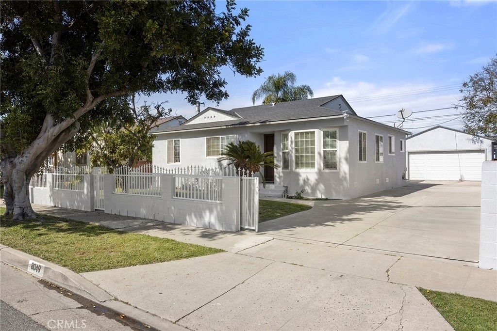 8049 Coral Bell Way - Photo 3