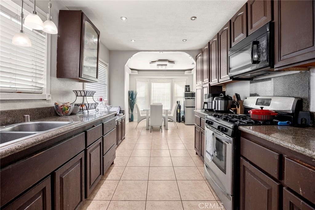 8049 Coral Bell Way - Photo 11